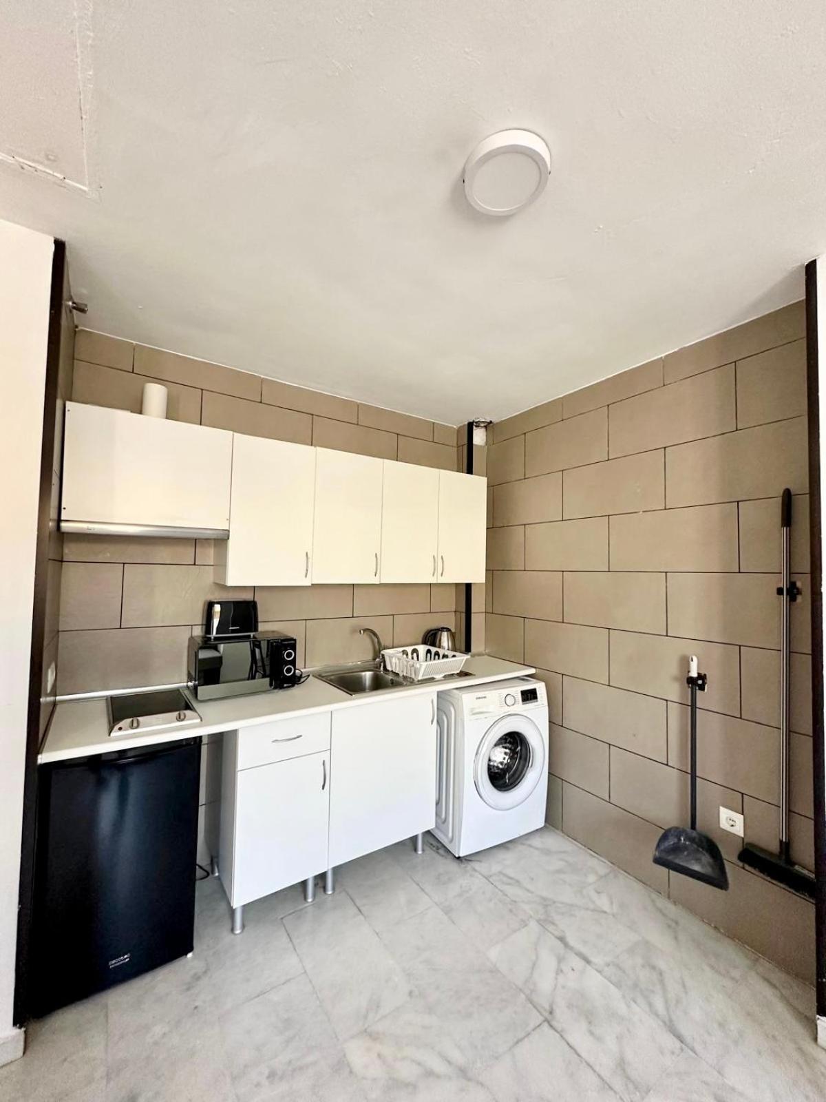 מאלגה Apartamentos Playa Misericordias מראה חיצוני תמונה