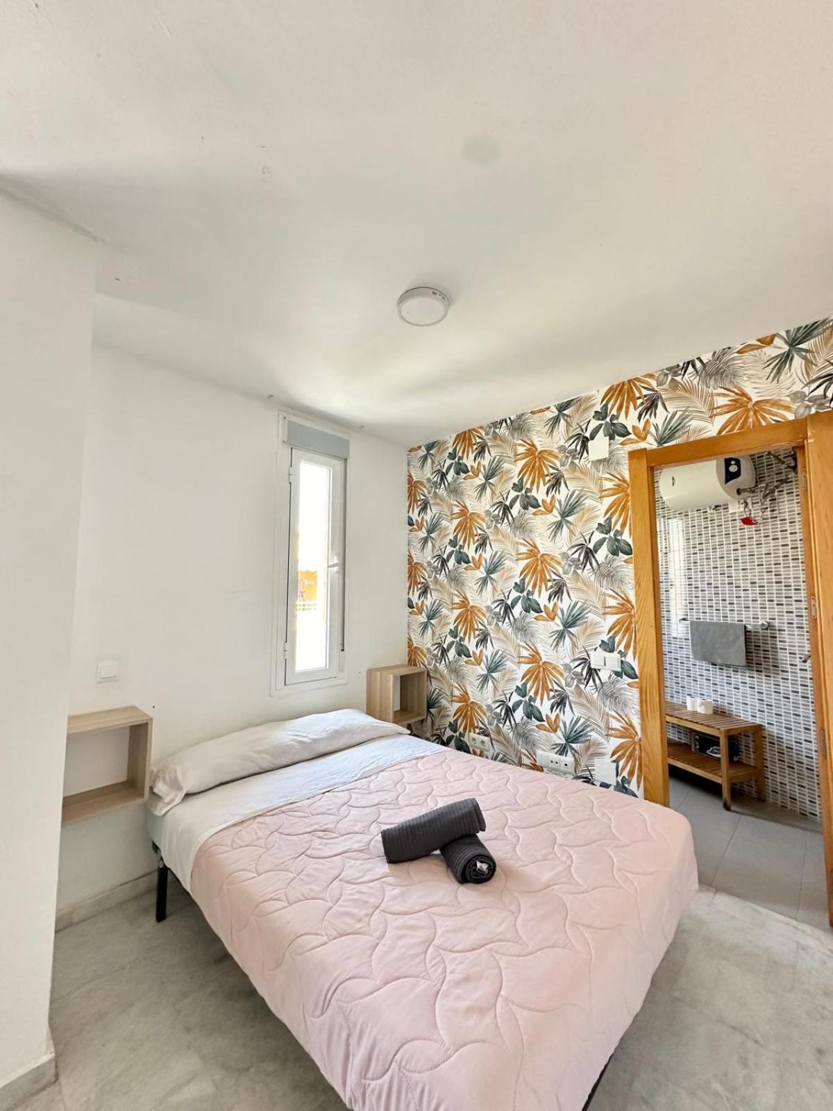 מאלגה Apartamentos Playa Misericordias מראה חיצוני תמונה