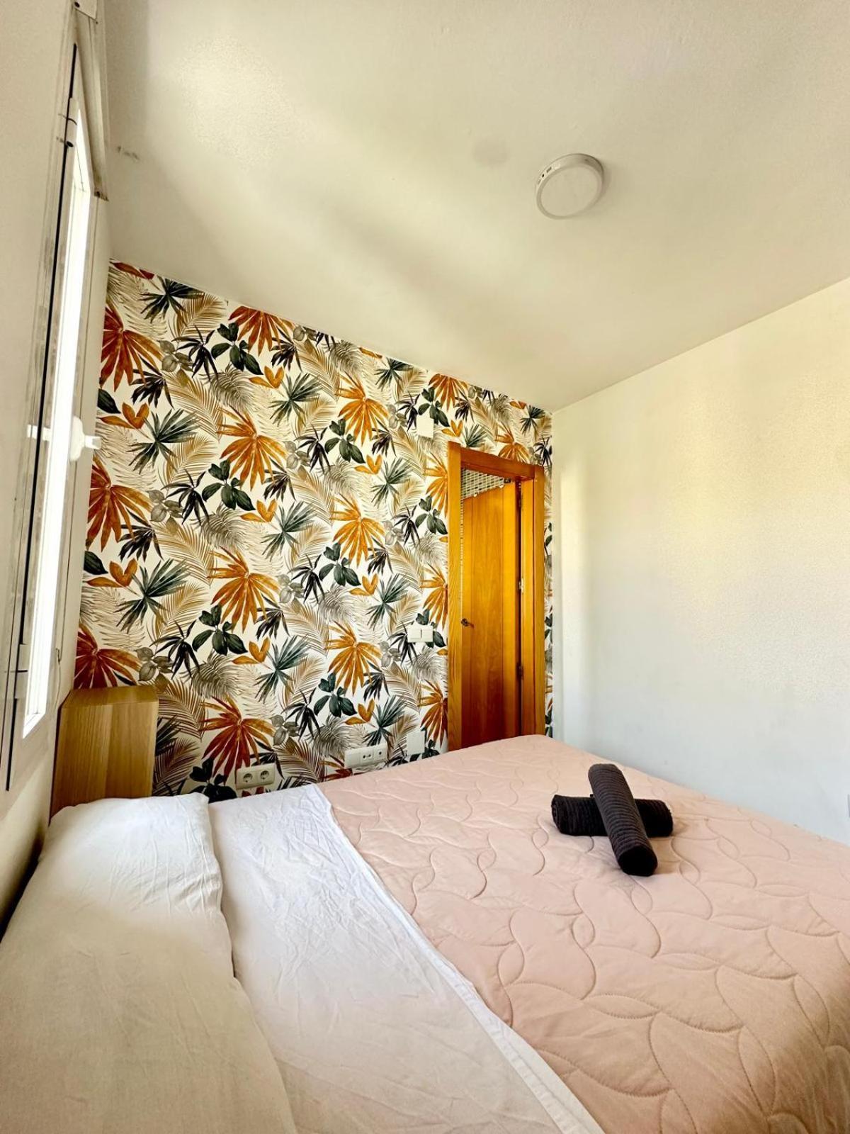 מאלגה Apartamentos Playa Misericordias מראה חיצוני תמונה
